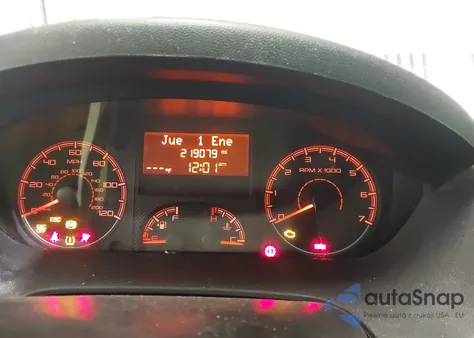 2015 Ram Promaster 1500 Low Roof z USA, uszkodzony, nr VIN 3C6TRVNG3FE517693